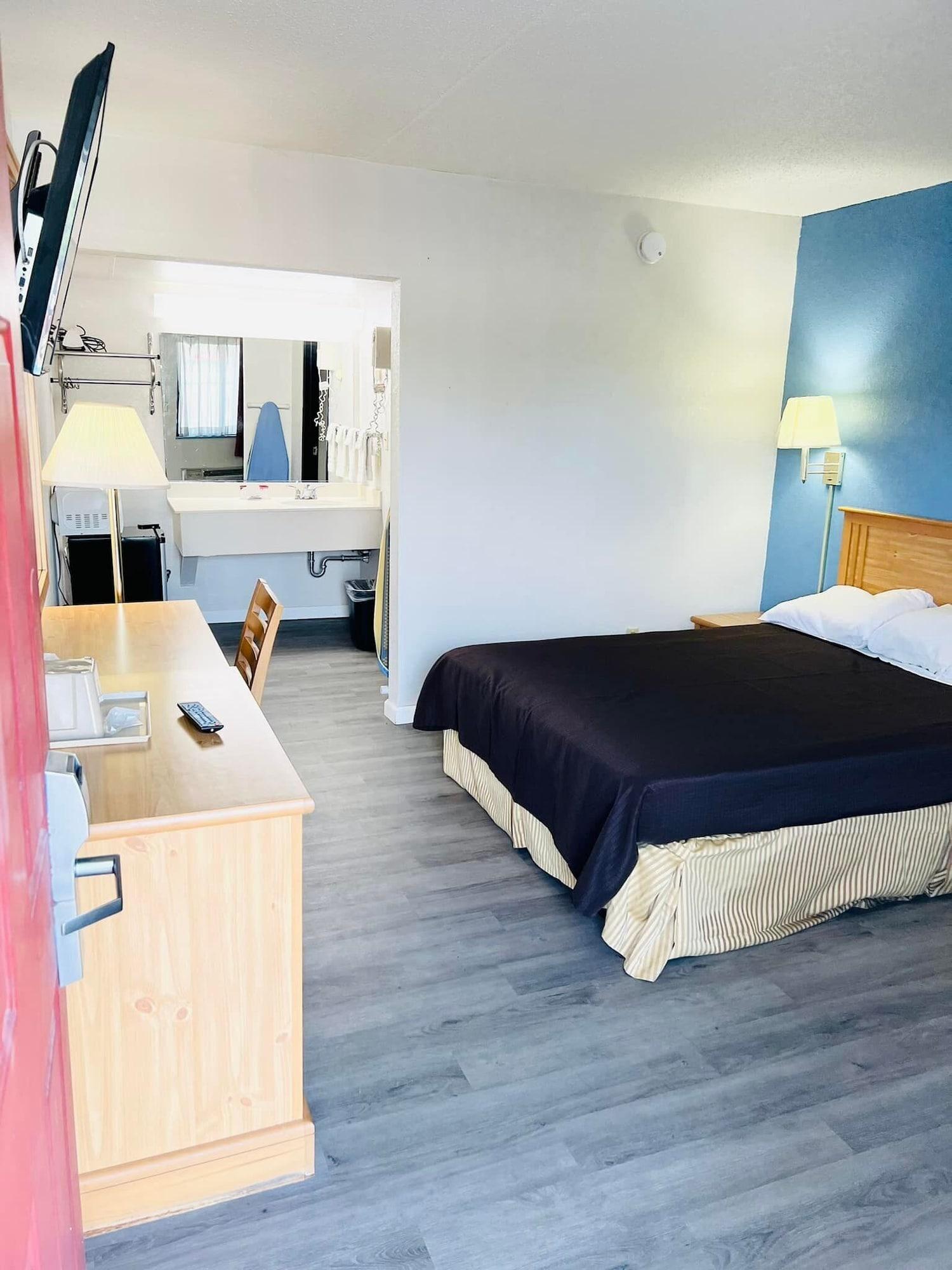 Super 8 By Wyndham Fort Scott Luaran gambar